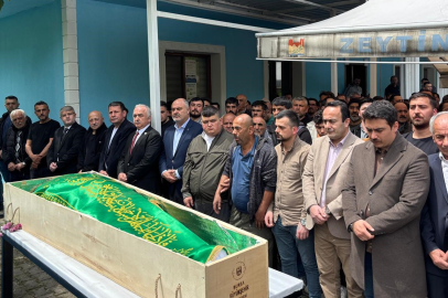 Giresun'da derede sel sularına kapılarak hayatını kaybeden yeğen toprağa verildi, amca aranıyor
