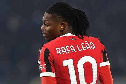 Fenerbahçe ve Galatasaray Rafael Leao için devrede