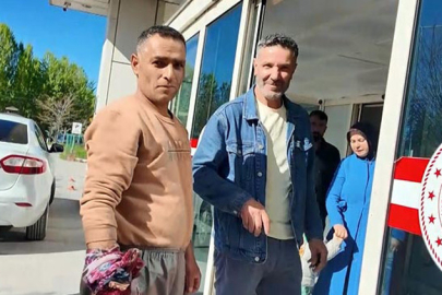 Van'da kurban keserken bıçakla kendini yaraladı