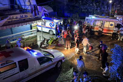 İsrail ordusunun Lübnan'ın Sayda kentinde bir eve düzenlediği saldırıda 2 kişi öldü