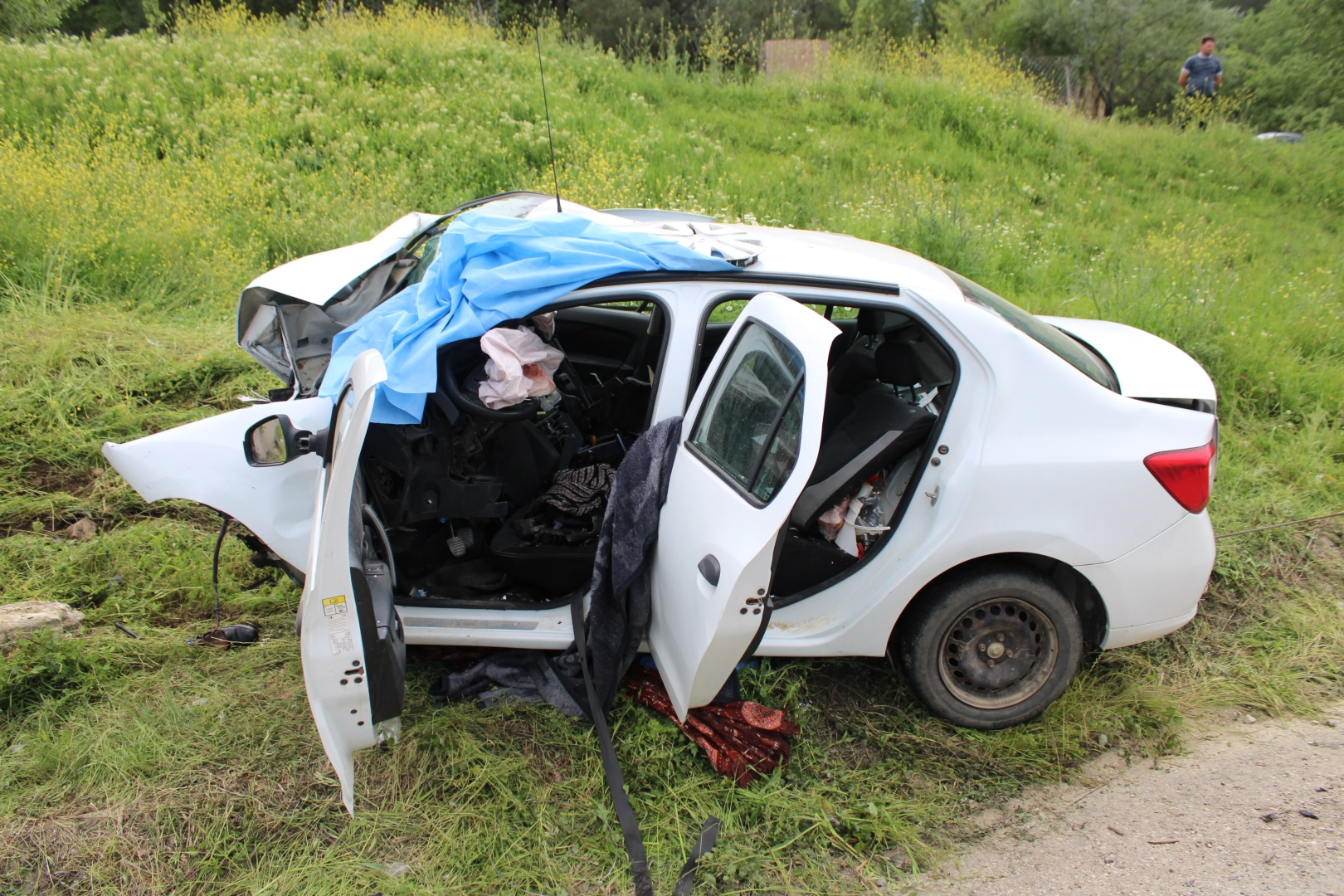 Kastamonu'da istinat duvarına çarpan otomobildeki 3 kişi öldü, 1 kişi yaralandı