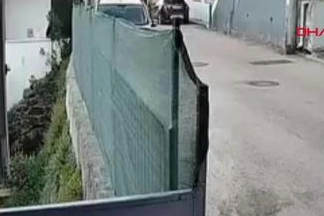 Kocaeli'de cezaevinden izinli çıkan koca, eşi ile evde bulunan kadını bıçakladı