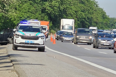 Sakarya'da memlekete bayram yolculuğu hastanede bitti: 3 yaralı