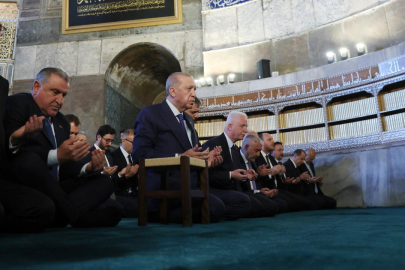 Cumhurbaşkanı Erdoğan, cuma namazını Ayasofya'da kıldı