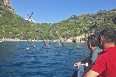 Marmaris'te gezi teknesi battı