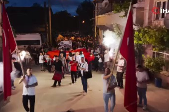 Bursa'da 157 yıllık "deve eğlencesi" geleneği yaşatılıyor