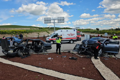 Çorum'da Hamamözü Kaymakamı kullandığı otomobille kaza yaptı, 5 kişi yaralandı