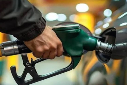 Pompaya çifte indirim yolda! Motorin kritik sınırın altına inecek...
