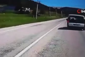 Bursa’da hatalı sollama! Faciadan dönüldü...