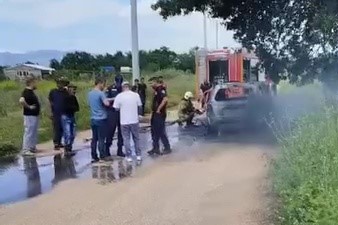 Bursa Kestel'de otomobil alevlere teslim oldu