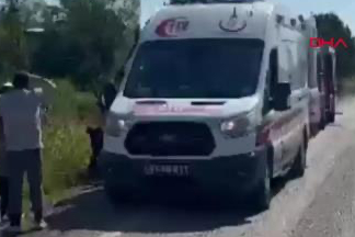 Bartın'da otomobil dere yatağına devrildi: 3 hafif yaralı