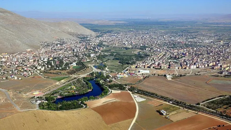 ELBİSTAN (KAHRAMANMARAŞ): NÜFUS 132.036