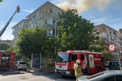 İstanbul Bakırköy'de 6 katlı binanın çatısında yangın paniği