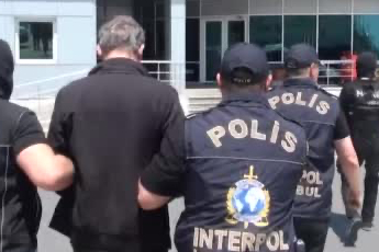 Türkiye’de yakalanan uyuşturucu kartelinin kilit ismi Hollanda’ya iade edildi
