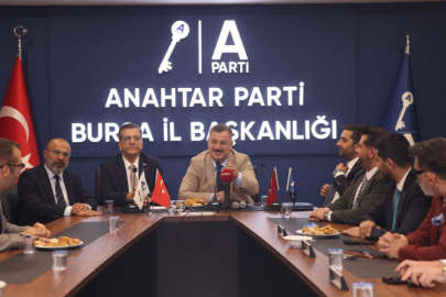 Bursa'da YRP'den istifa etmişti: Anahtar Parti’ye katıldı!