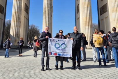 Bursa Mümin Canbaz Fen Lisesi&nbsp;öğretmenleri Berlin’de Erasmus+ eğitim kursuna katıldı