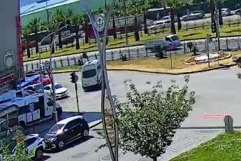 Giresun'da kırmızı ışık ihlali kazayı getirdi: 3 yaralı