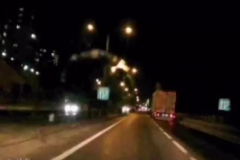 Bursa-Gemlik yolunda TIR kazası! Trafik durdu, kilometrelerce kuyruk oluştu
