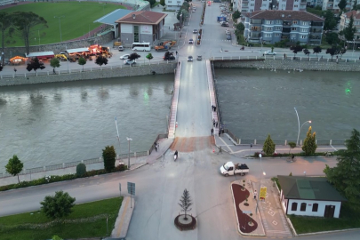 Amasya’da köprü girişinde çökme oluştu