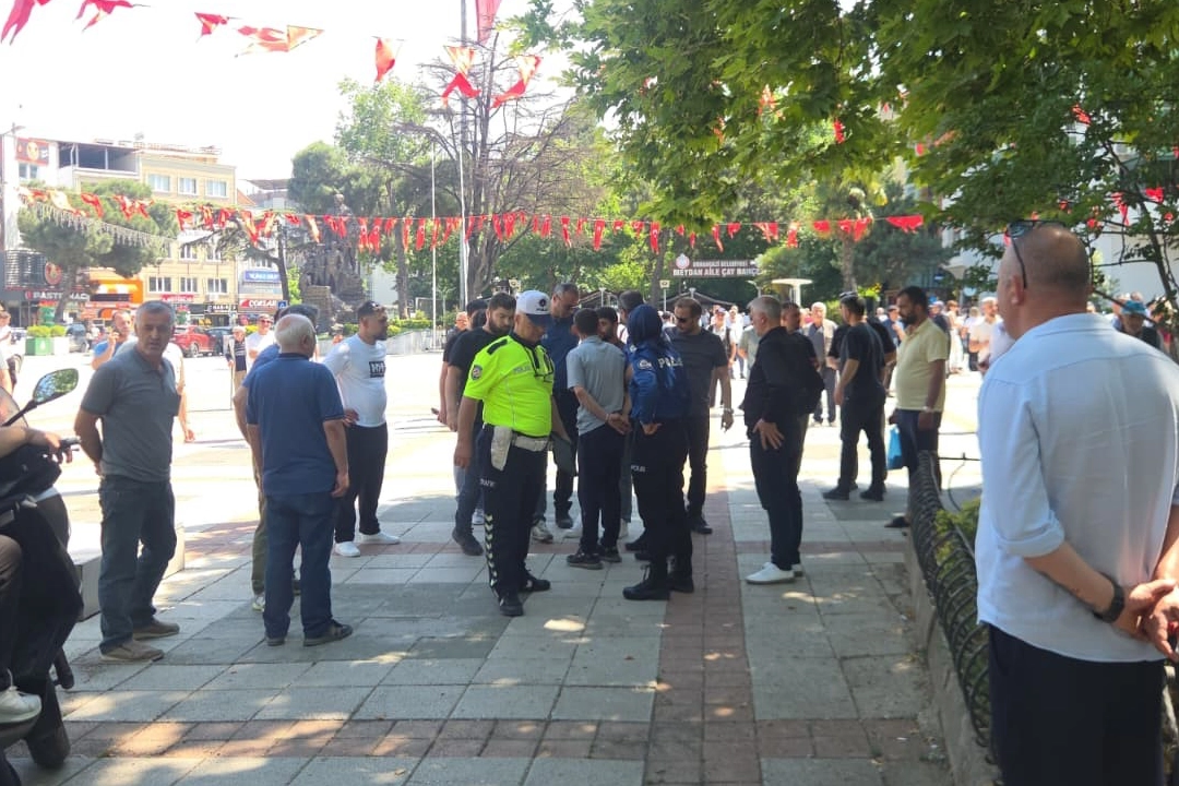 Bursa'daki bıçaklı kavgada ortalık savaş alanına döndü