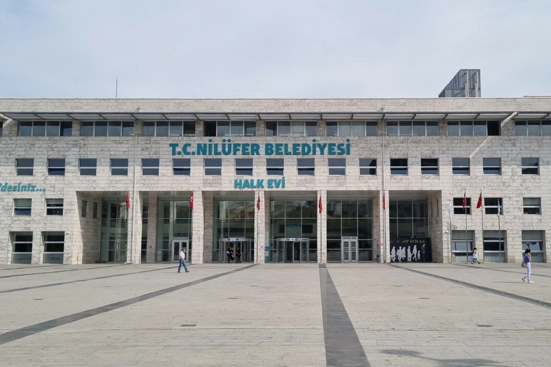 Bursa Nilüfer Belediyesi'nde flaş ayrılık! Sosyal medya hesabından duyurdu...