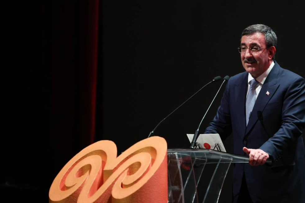 Cevdet Yılmaz: Hem güçlü, hem haklı olmak zorundayız