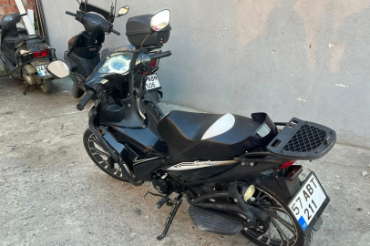 Sinop'ta kontrolden çıkan motosiklet devrildi: 1 yaralı