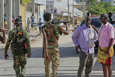 Somali'de siyasi kriz: Başkent çatışmalarla sarsıldı!