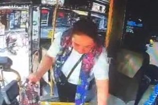 Adana'da otobüs şoförünün parasını çalıp kaçtı
