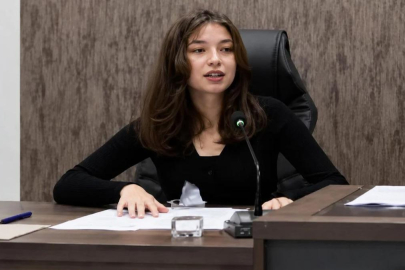 AK Partili Rümeysa Eker tepki çeken Atatürk paylaşımı sonrası istifa etti!