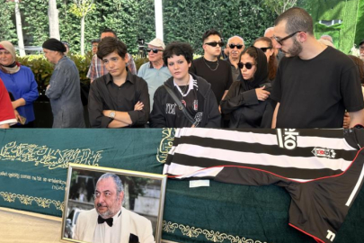 Reha Muhtar'ın tabutu başında ilginç anlar! Poyraz Mina'yı uyardı