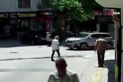Bursa'da asırlık çınar yola devrilme anı