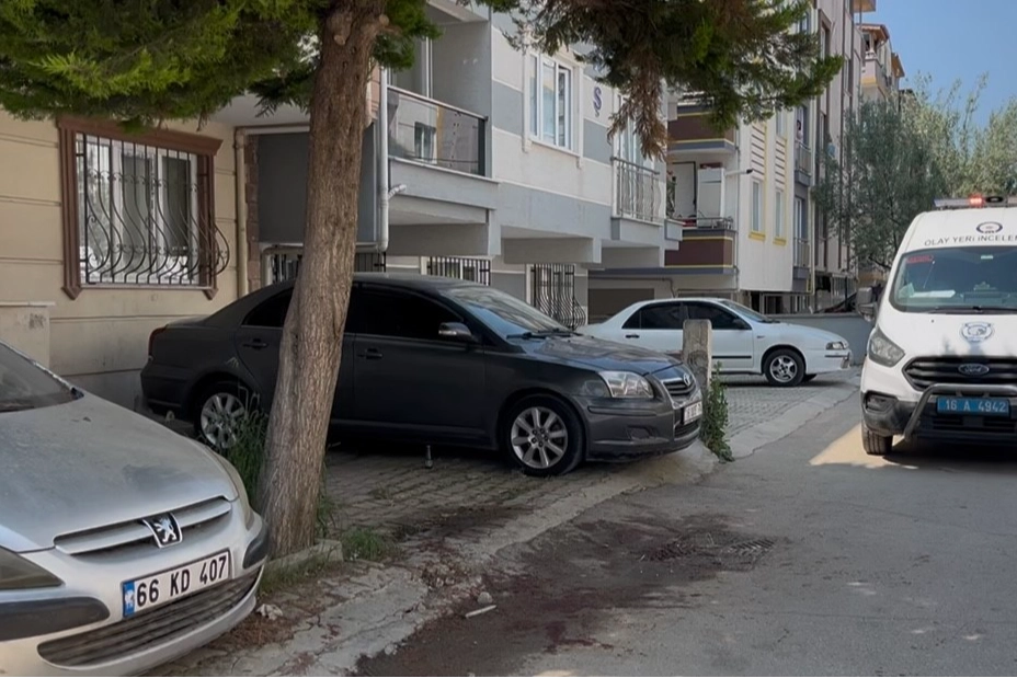 Bursa’da kardeşler arasındaki bıçaklı kavgada kan aktı!