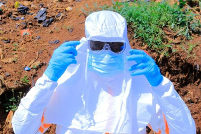 Dünya alarmda: Vakalar 20 bini aşabilir! Ebola salgını kontrolden çıktı mı?