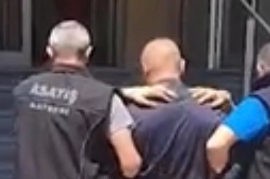 Kayseri’de ‘yağma’ suçundan 14 yıl hapis cezasıyla aranan şahıs yakalandı