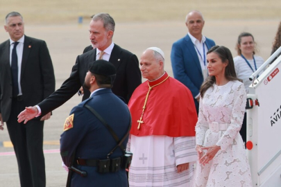 Papa 14. Leo'nun bir haftalık İspanya ziyareti başladı