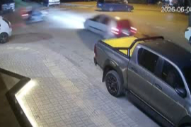 Alanya'da otomobil ile motosikletin çarpışması sonucu 1 kişi yaralandı