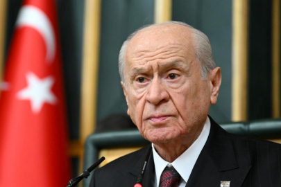 MHP lideri Bahçeli'den Özgür Özel'e çağrı: CHP'nin önünde iki yol vardır