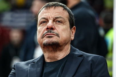 Panathinaikos Başantrenörü Ergin Ataman'dan Olympiakos taraftarına tepki