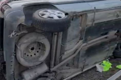 Ankara'da otomobil, refüje çarpıp takla attı: 2 yaralı
