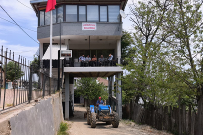 Bursa'da altından yol geçen mahalle konağı farklı mimari yapısıyla ilgi görüyor