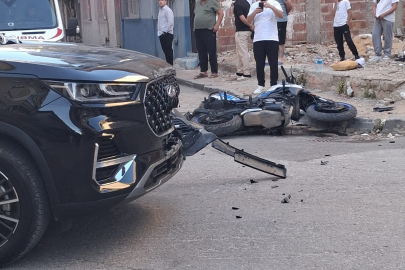 Bursa'da yine otomobil ile motosiklet çarpıştı