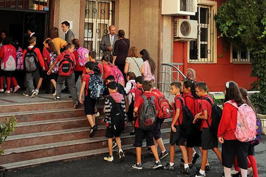 Milli Eğitim Bakanı Tekin açıkladı: Cuma günü okullar tatil edildi