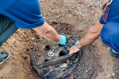 Osmaniye'de toprağa gömülü tankta kaçak akaryakıt bulundu
