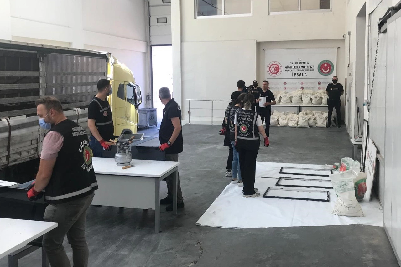 Edirne'de tırda 1,5 ton uyuşturucu ele geçirildi