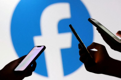 Facebook ve Messenger dünya genelinde çöktü