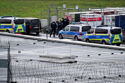 Hamburg Havalimanı'nda güvenlik gerekçesiyle tüm kalkışlar durduruldu