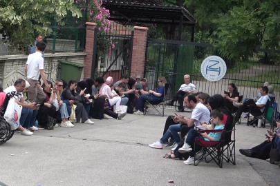 Bursa LGS heyecanı başladı, binlerce öğrenci iyi bir lise için yarışıyor