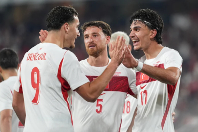 Frankfurt'un Galatasaray'ın Can Uzun teklifini görmesiyle cevabı vermesi bir oldu