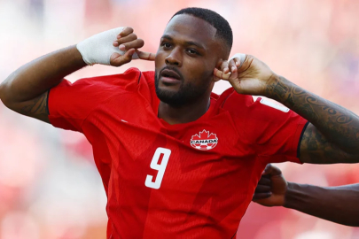 Gol sevinci olay olan Cyle Larin, maç biter bitmez nedenini açıkladı